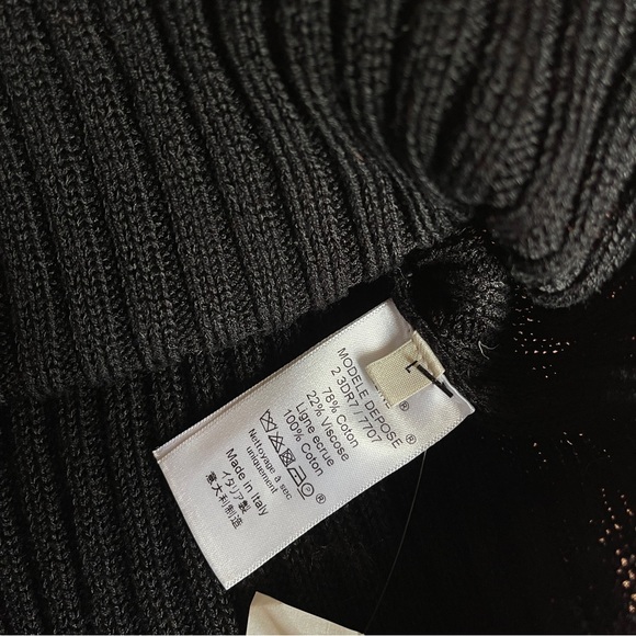 Off the Shoulder Ribbed Knit - Picture 6 of 8